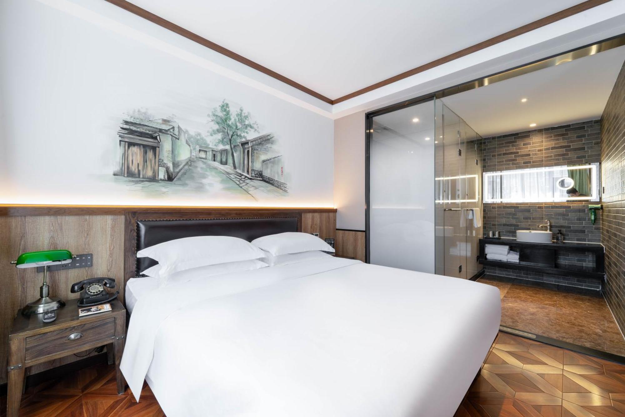 Nost Algia Hotel Near Beijing Panjiayuan Antique Market- Beijing Happy Valley, Cbd, China Zun And Sanlitun, Tian'Anmen Square, Free Ice Cream, Mineral Water, Coffee, Snacks And Laundry Service, Free Gymnastic, English Communication Well Екстер'єр фото