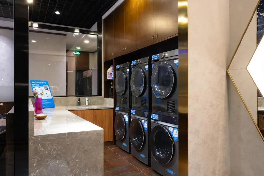 Nost Algia Hotel Near Beijing Panjiayuan Antique Market- Beijing Happy Valley, Cbd, China Zun And Sanlitun, Tian'Anmen Square, Free Ice Cream, Mineral Water, Coffee, Snacks And Laundry Service, Free Gymnastic, English Communication Well Екстер'єр фото